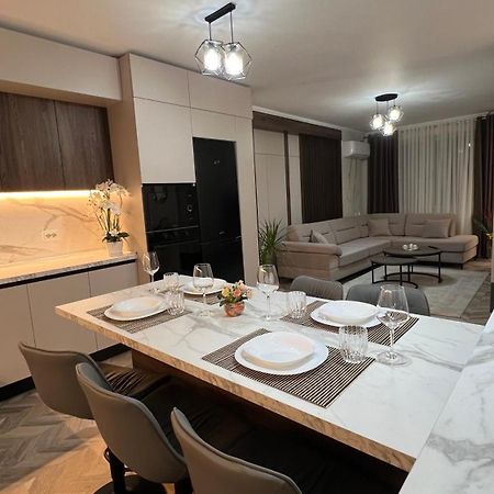 Erlaiden Apartment Shkoder Bagian luar foto