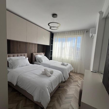 Erlaiden Apartment Shkoder Bagian luar foto