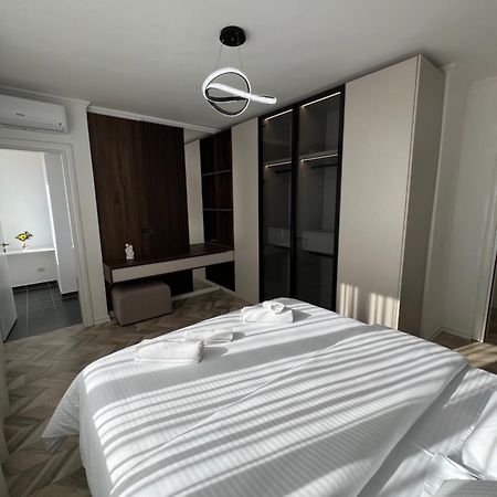 Erlaiden Apartment Shkoder Bagian luar foto