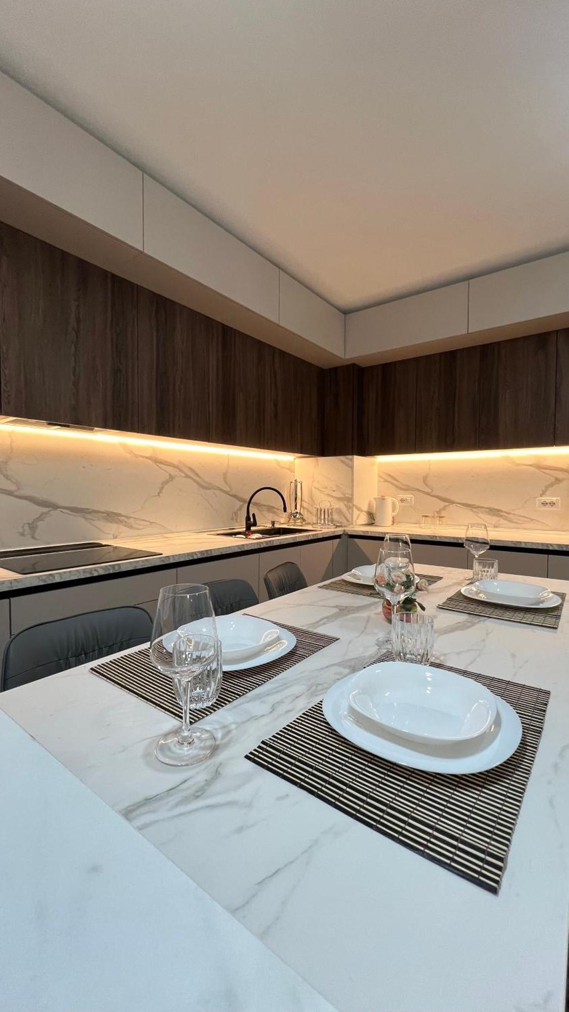 Erlaiden Apartment Shkoder Bagian luar foto