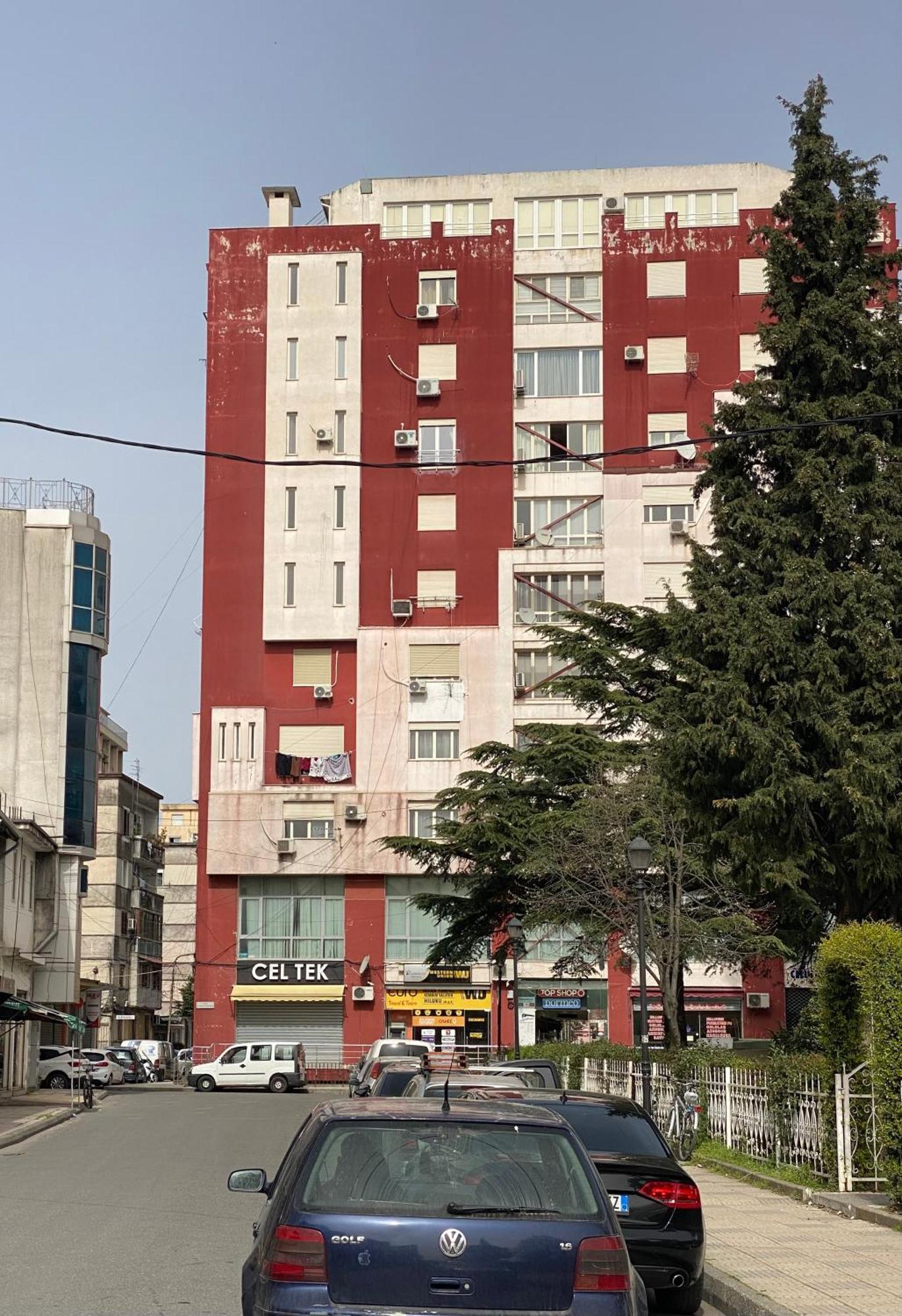 Erlaiden Apartment Shkoder Bagian luar foto