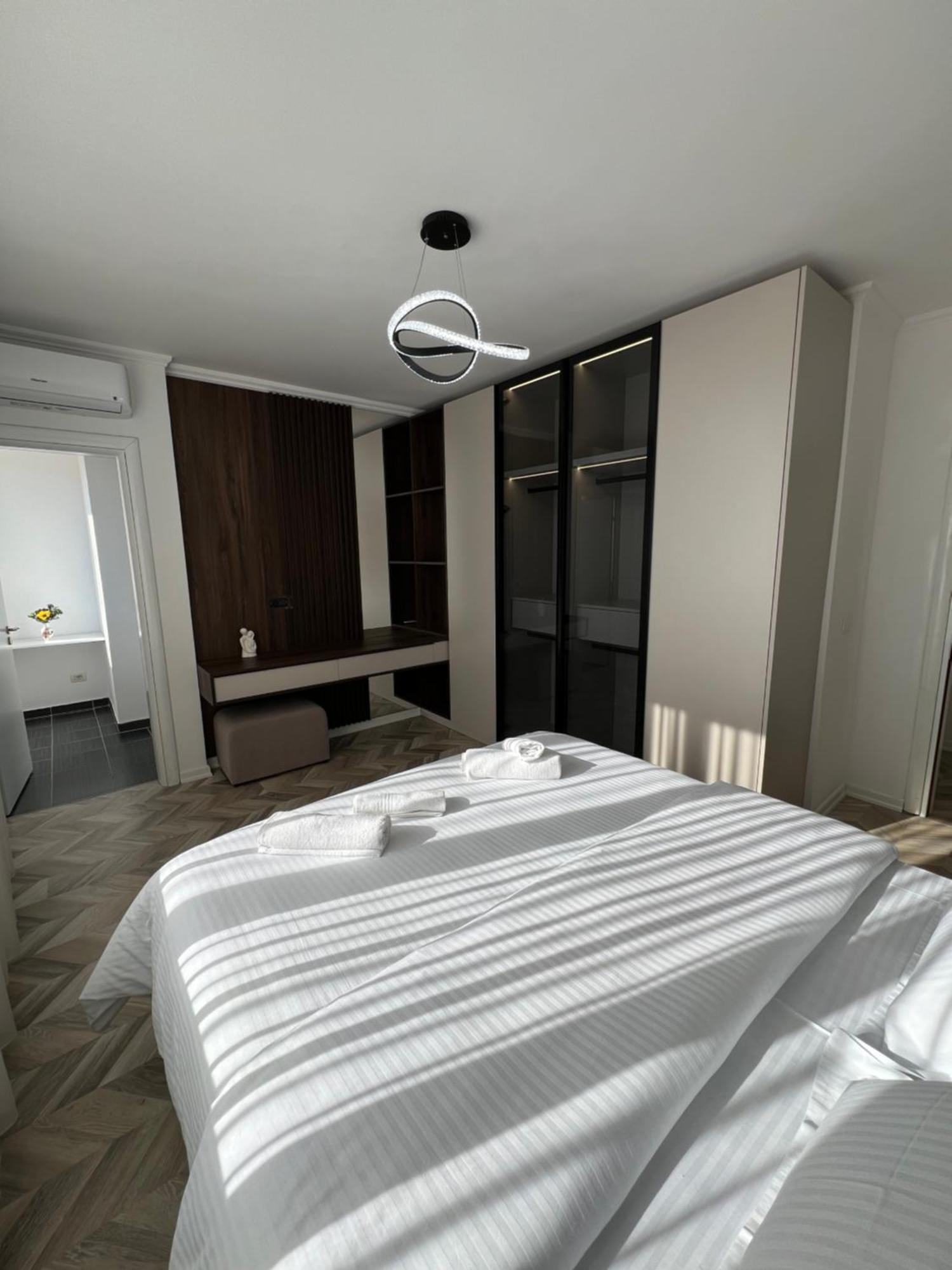 Erlaiden Apartment Shkoder Bagian luar foto