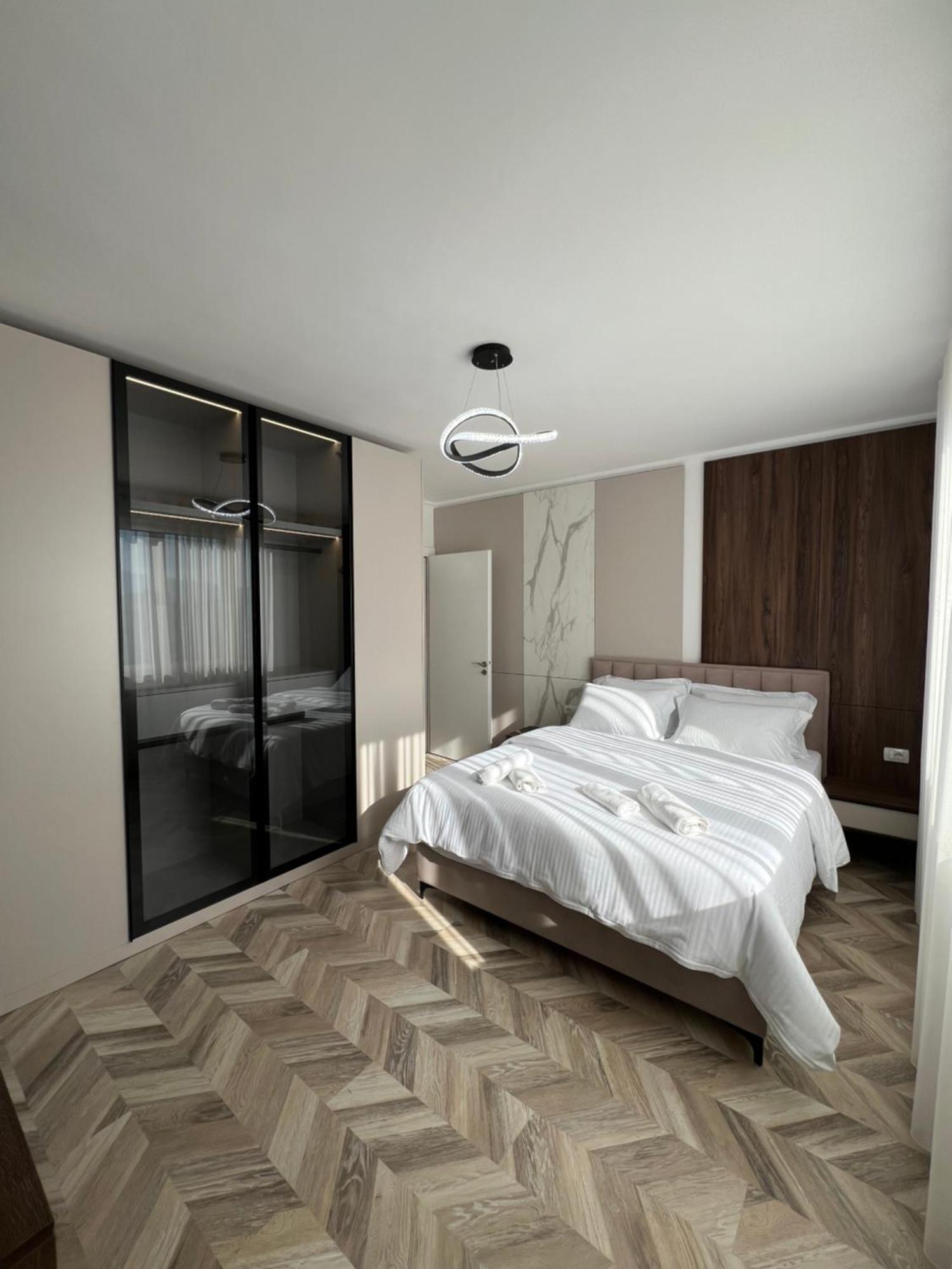 Erlaiden Apartment Shkoder Bagian luar foto