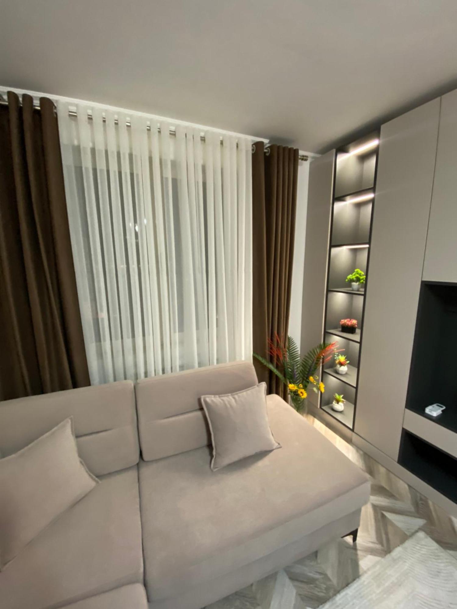 Erlaiden Apartment Shkoder Bagian luar foto
